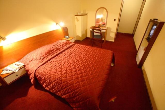 Hotel Dinara Livno Szoba fotó