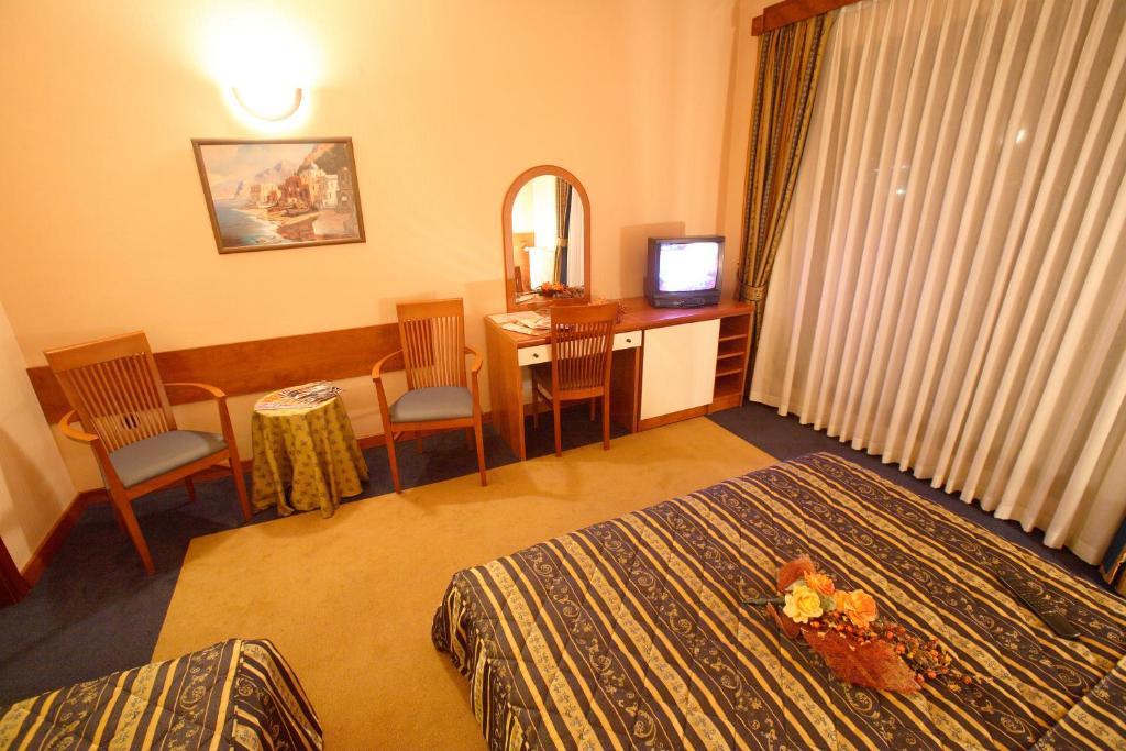 Hotel Dinara Livno Szoba fotó