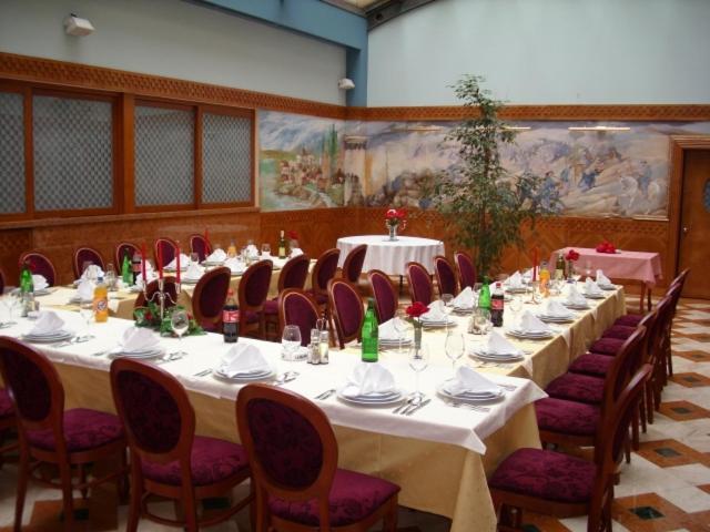 Hotel Dinara Livno Kültér fotó