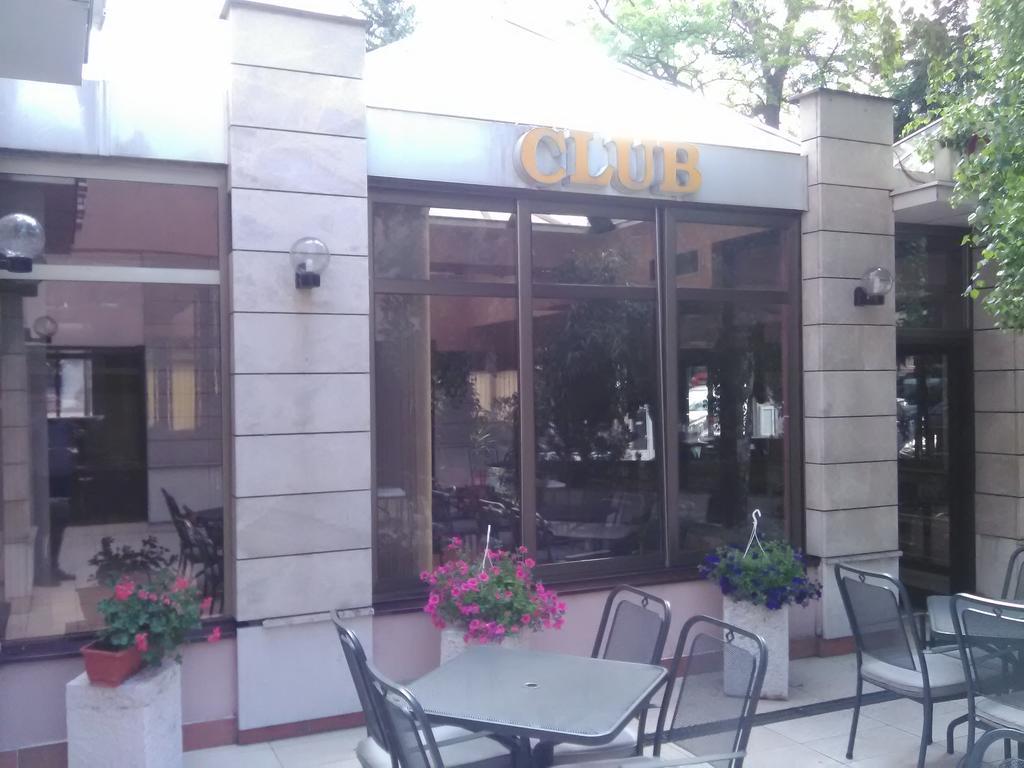 Hotel Dinara Livno Kültér fotó
