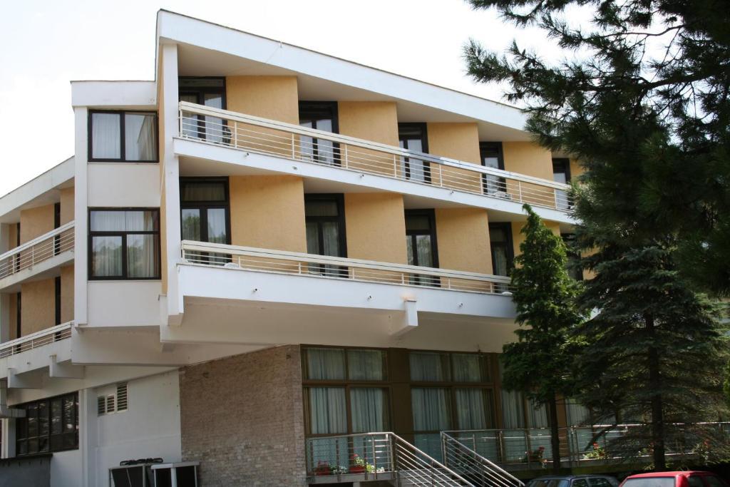 Hotel Dinara Livno Kültér fotó